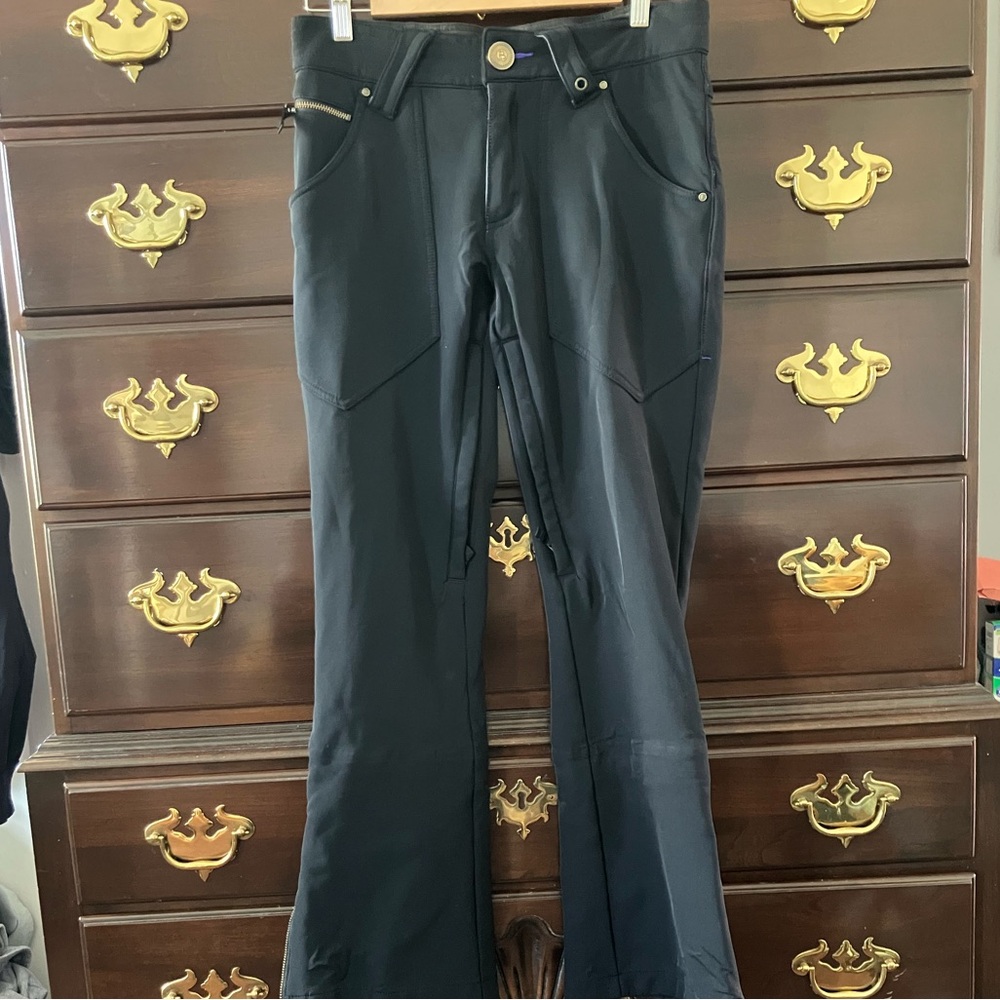 Burton women pants